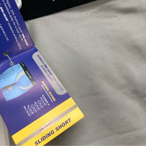 ❤️‍🔥 (5/20) NWT Champro Women’s Dri-Gear Contour Fit Sliding Shorts Medium (8) - Picture 5 of 5